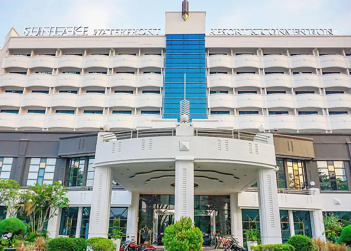 Sunlake Waterfront Resort & Convention Jakarta